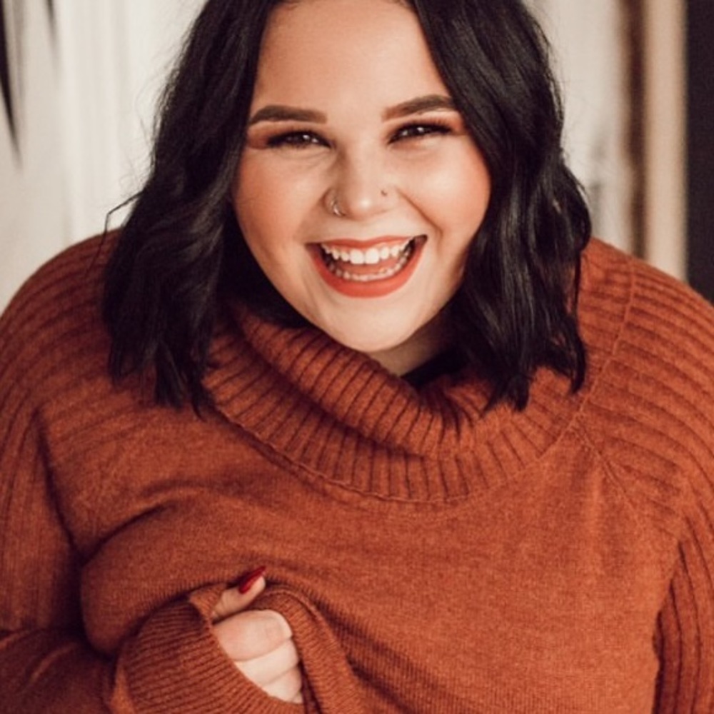 Meet your Posher, Jade